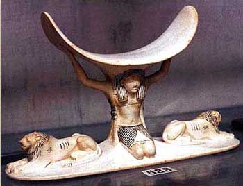 Подголовник из гобницы Тутанхамона